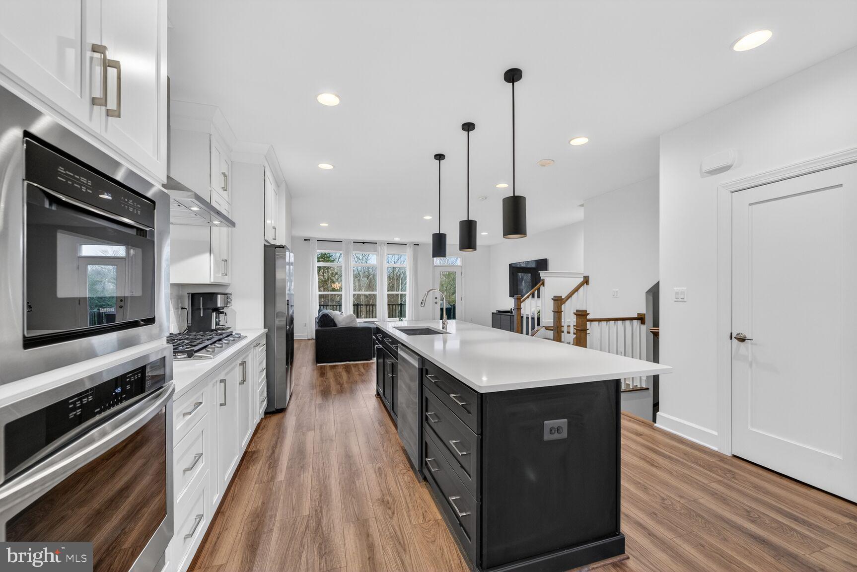 5241 RIDGEVIEW RETREAT DRIVE