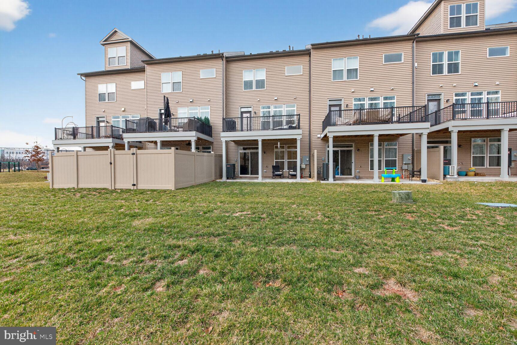 5241 RIDGEVIEW RETREAT DRIVE