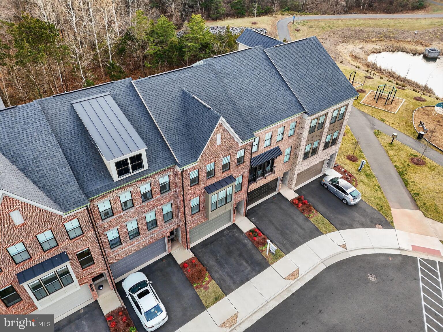 5241 RIDGEVIEW RETREAT DRIVE