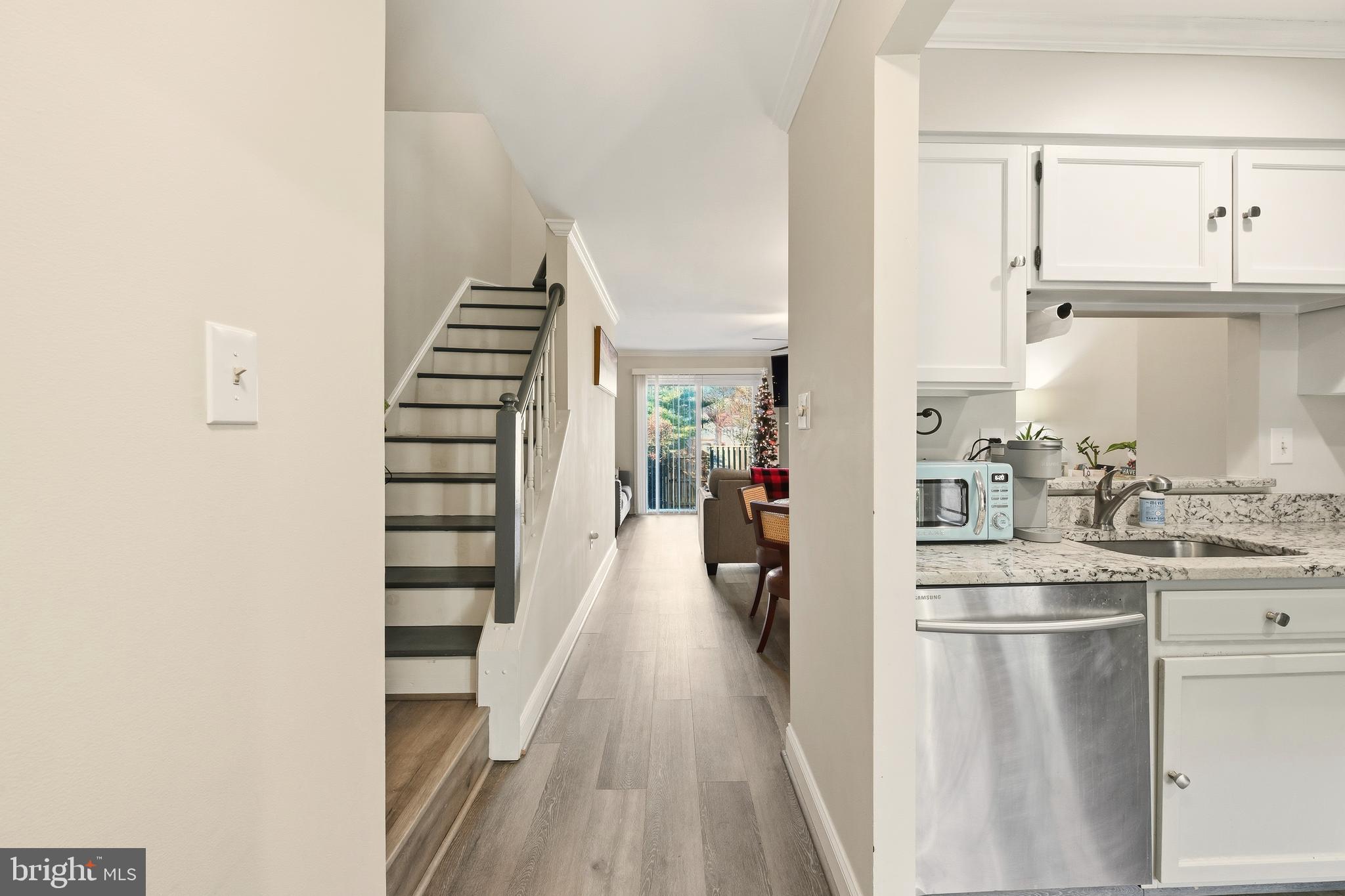 2964 KINGS STATION COURT