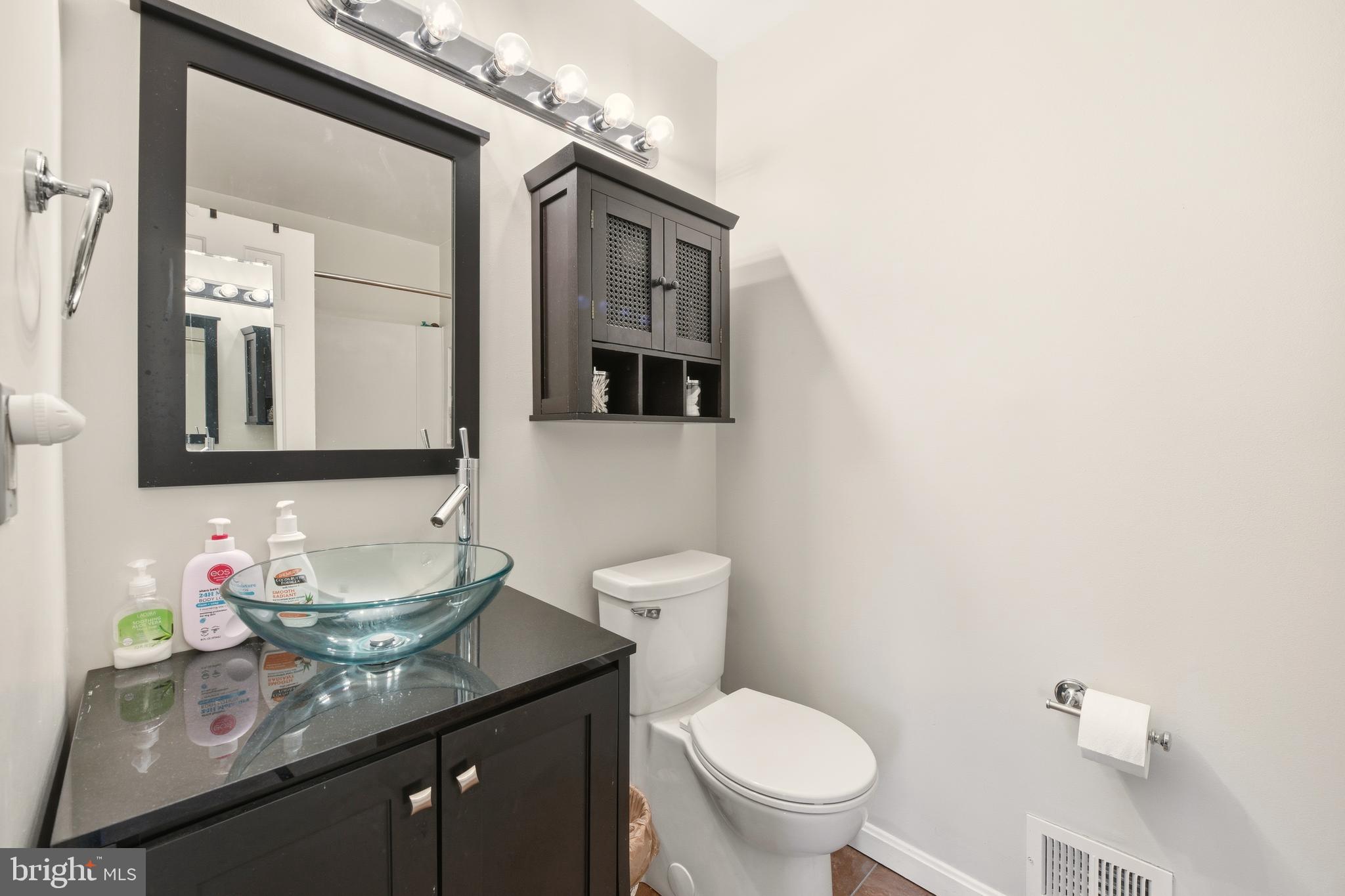 2964 KINGS STATION COURT