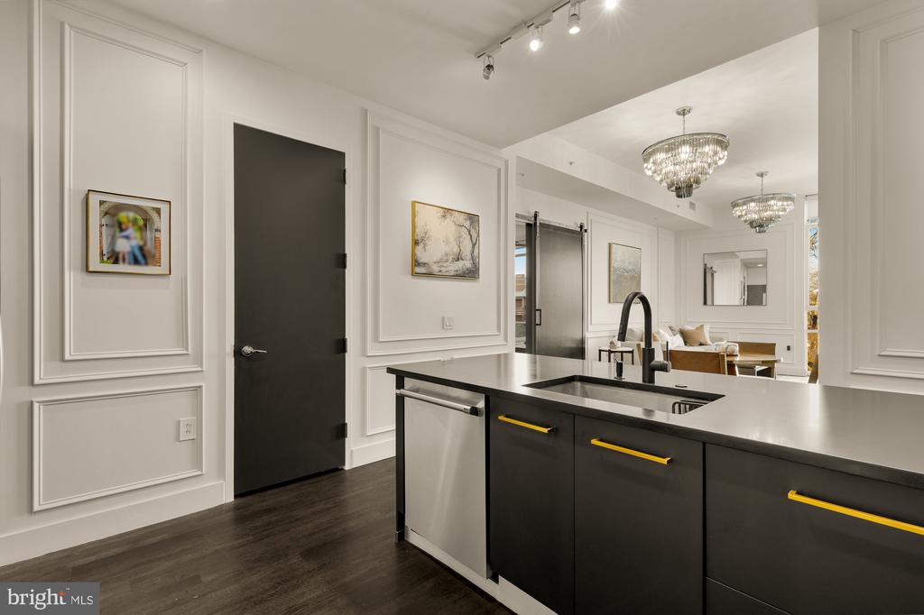 12025 NEW DOMINION PARKWAY 124