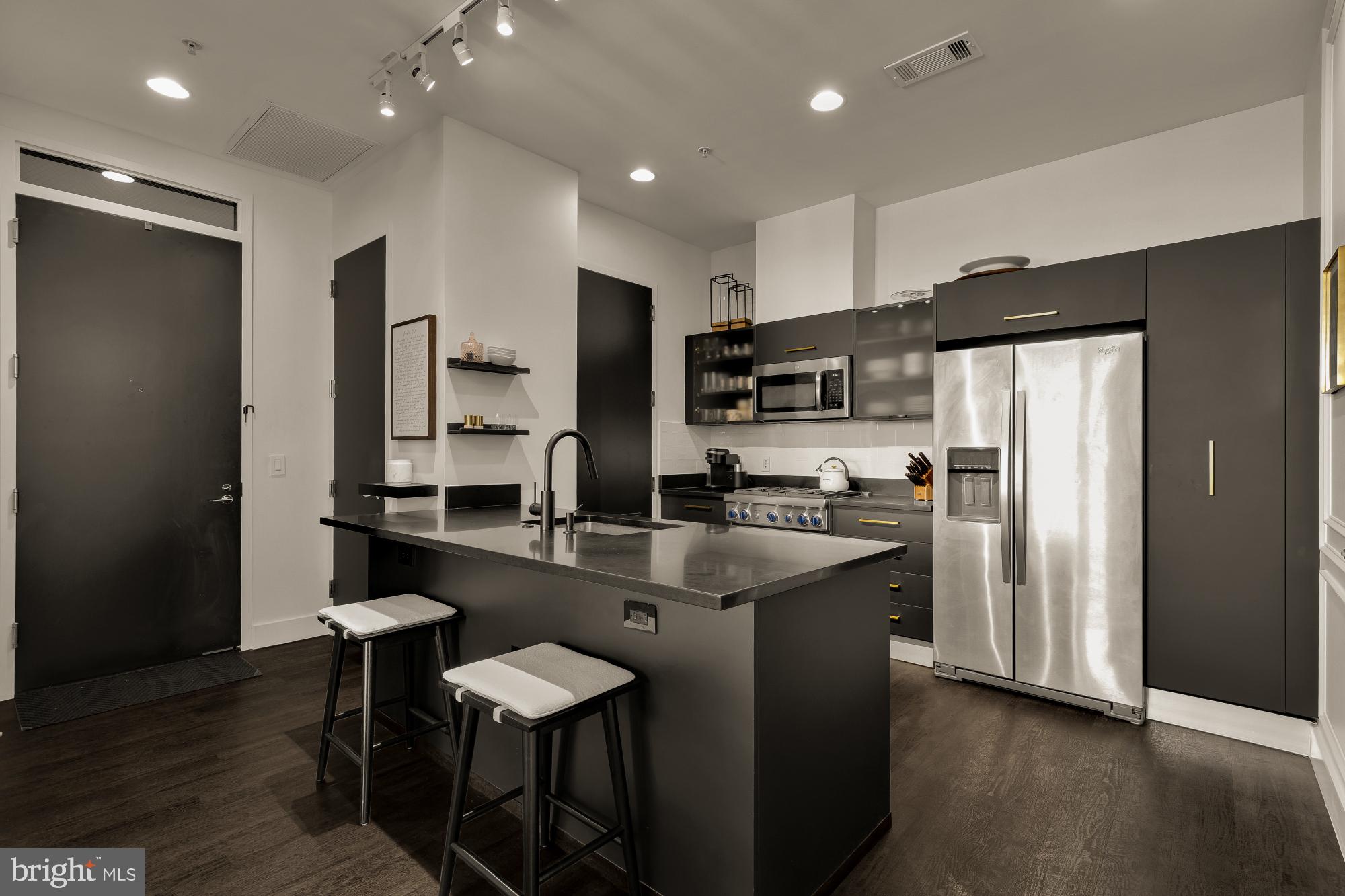 12025 NEW DOMINION PARKWAY 124