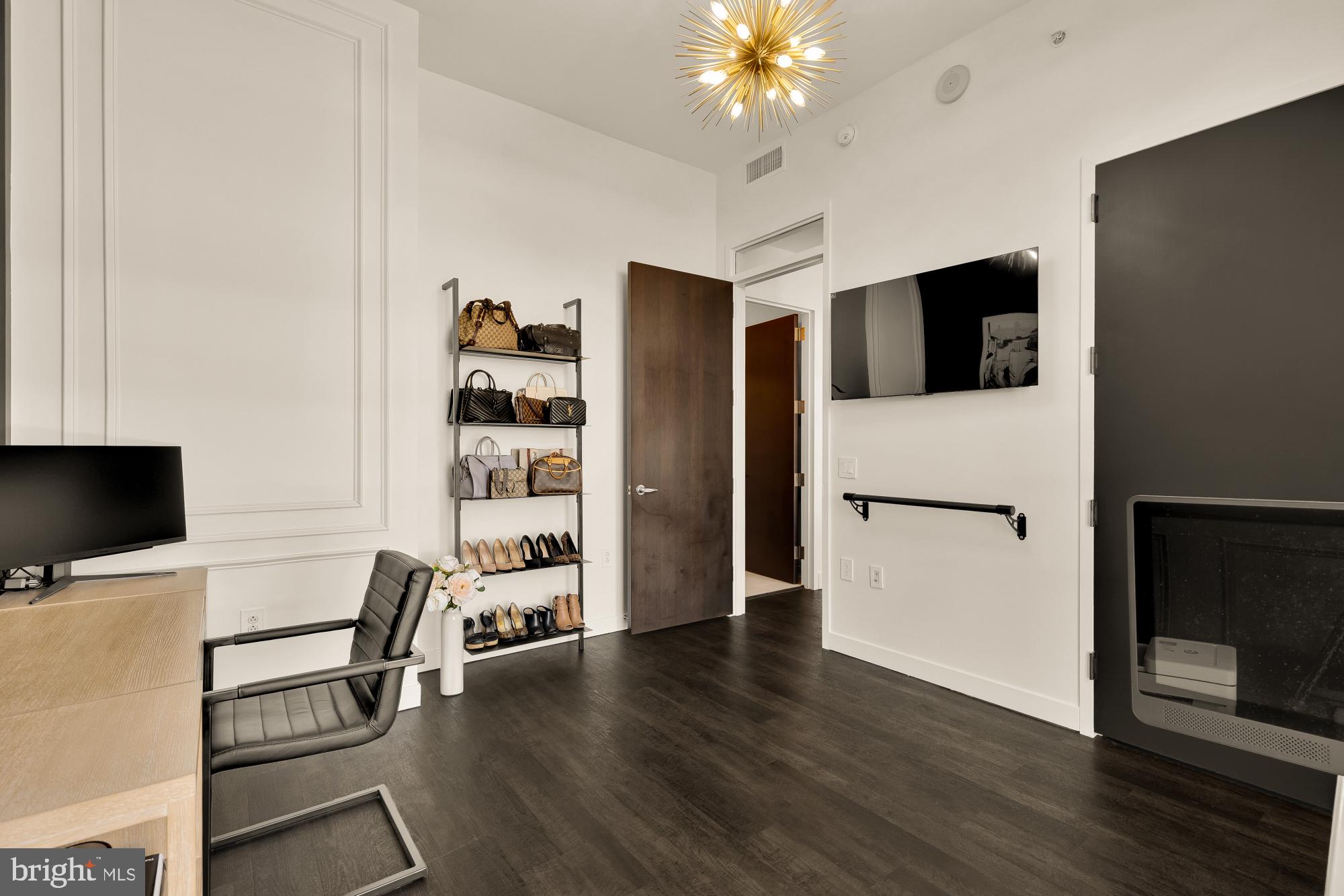 12025 NEW DOMINION PARKWAY 124