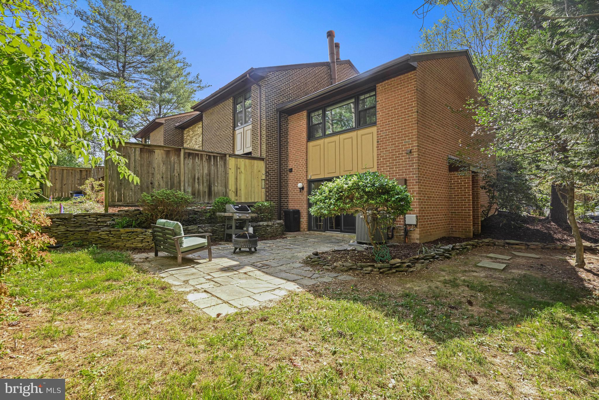 11334 HEADLANDS COURT