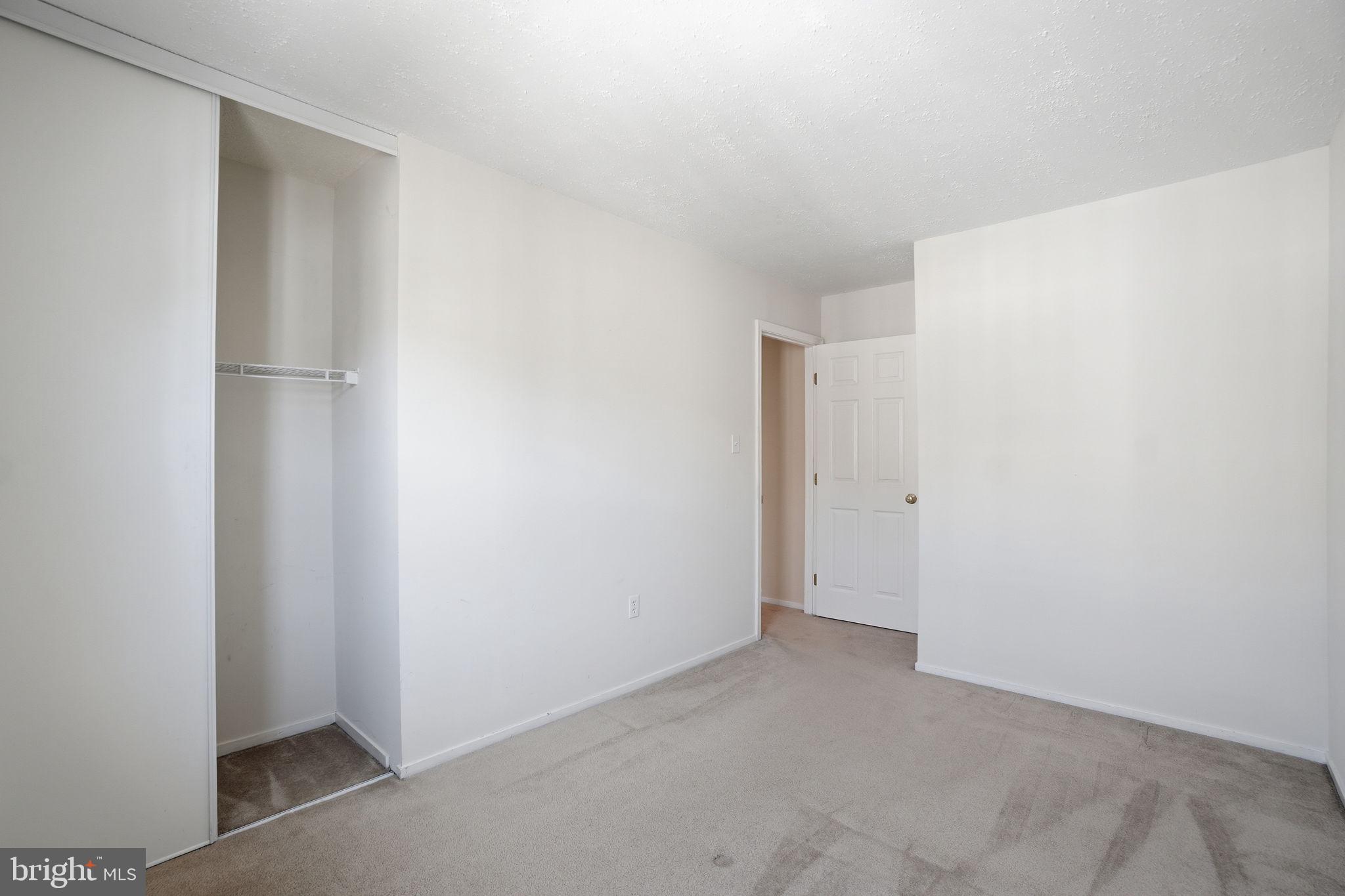 2391 HUNTERS SQUARE COURT