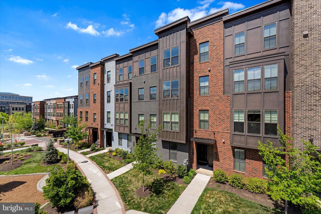 12915 SUNRISE RIDGE ALLEY 74