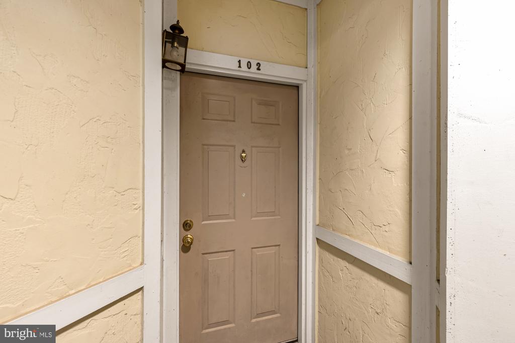12909 ALTON SQUARE 102