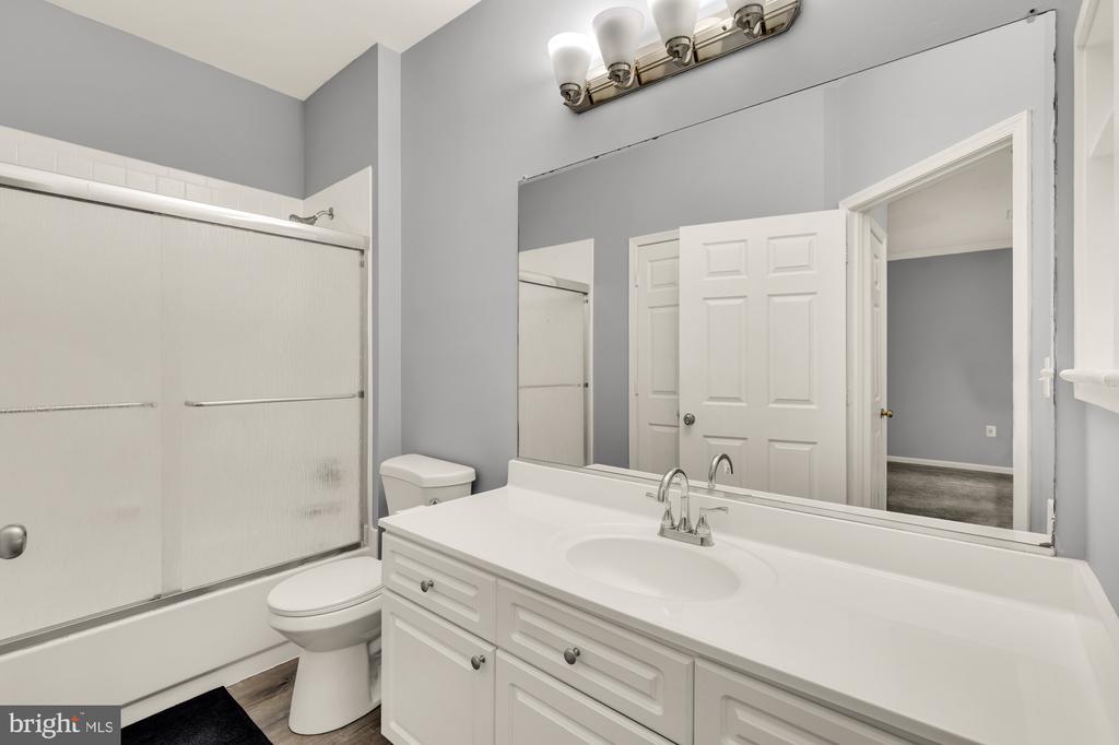 12909 ALTON SQUARE 102