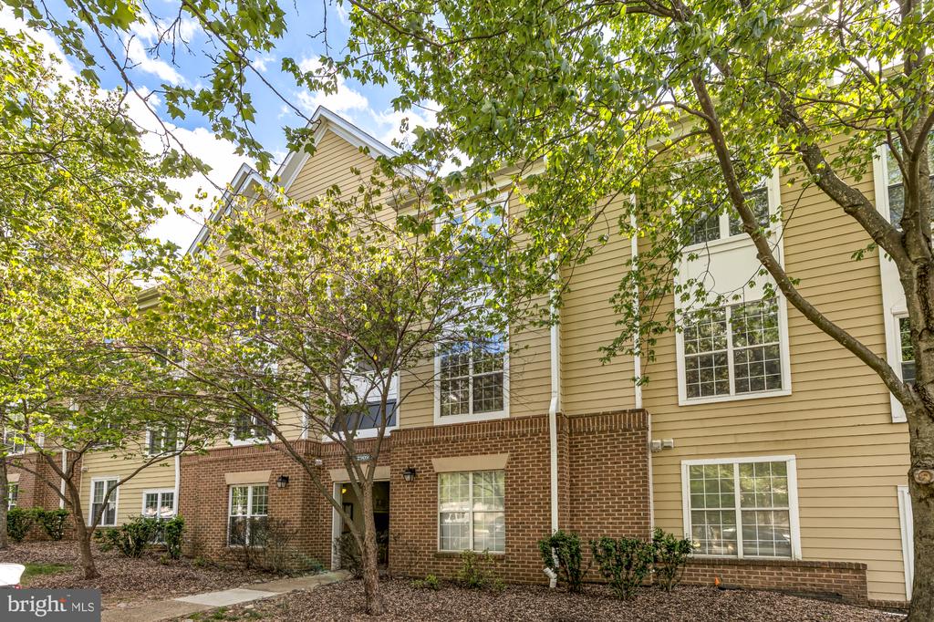 12909 ALTON SQUARE 102