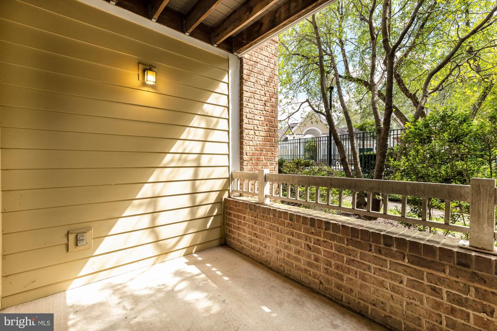 12909 ALTON SQUARE 102