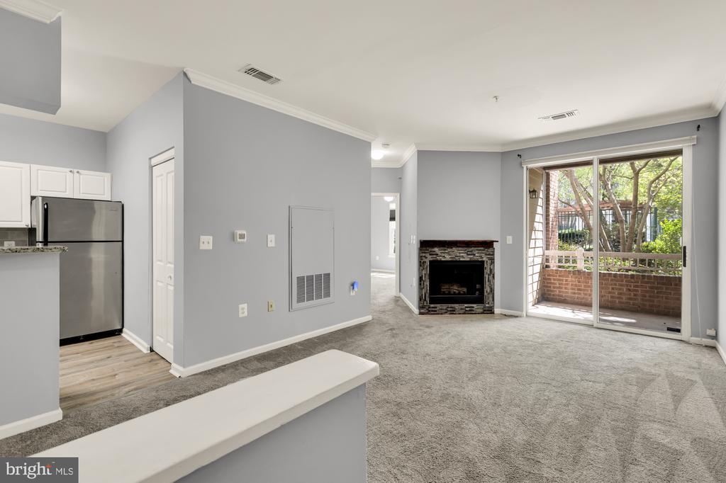 12909 ALTON SQUARE 102