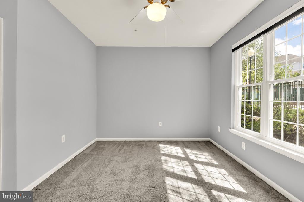 12909 ALTON SQUARE 102