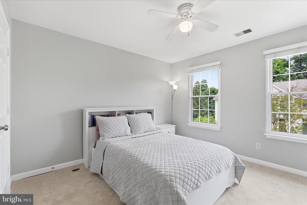 13062 QUARTZ LANE