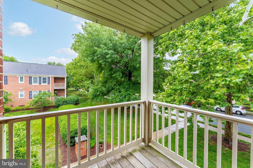 6718 W WAKEFIELD DRIVE Unit: B2