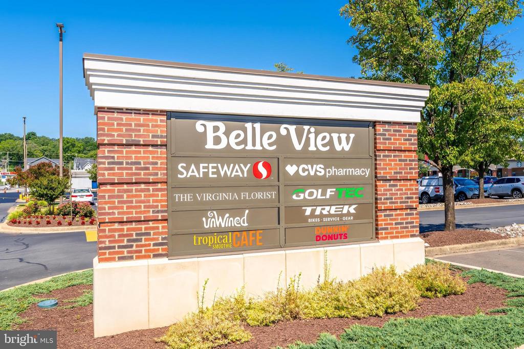 6718 W WAKEFIELD DRIVE Unit: B2