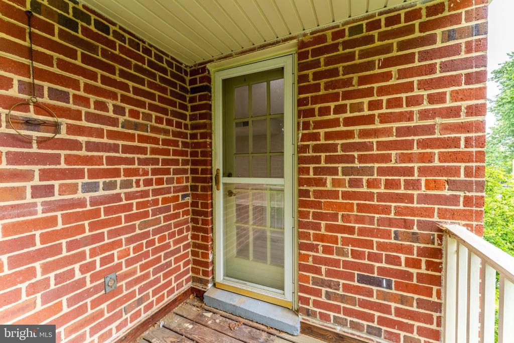 6718 W WAKEFIELD DRIVE Unit: B2