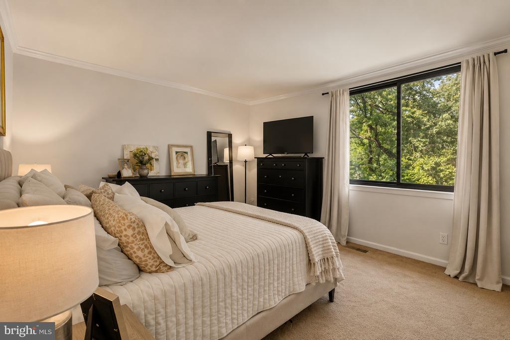 11170 FOREST EDGE DRIVE