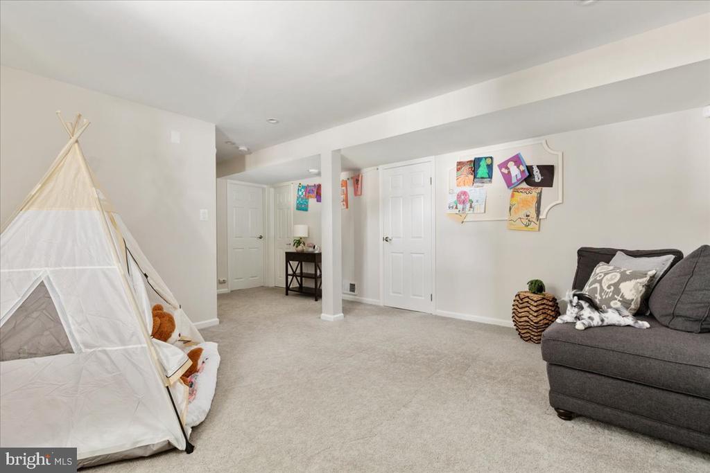 13024 FARTHINGALE DRIVE