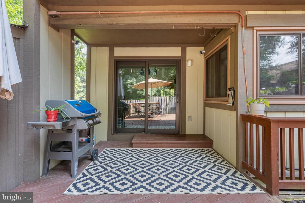 2223 GLENCOURSE LANE