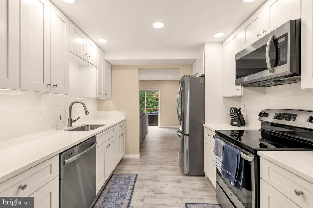 2224 WHEELWRIGHT COURT
