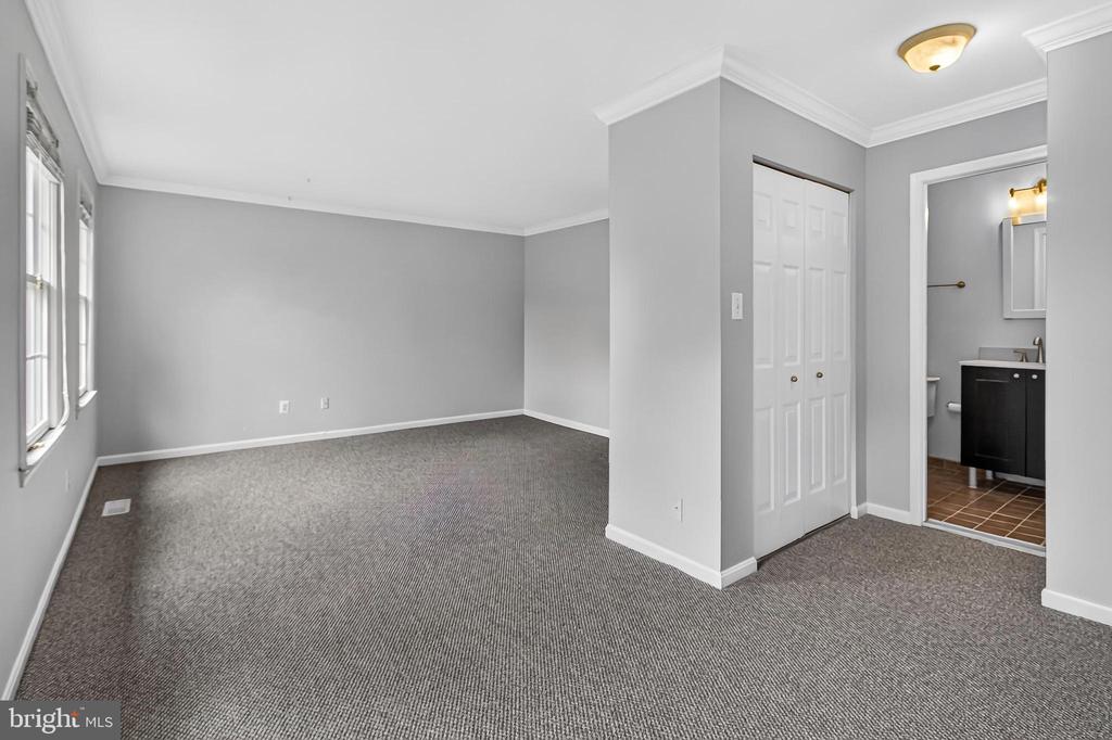 9664 SCOTCH HAVEN DRIVE