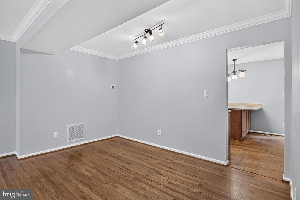 9664 SCOTCH HAVEN DRIVE