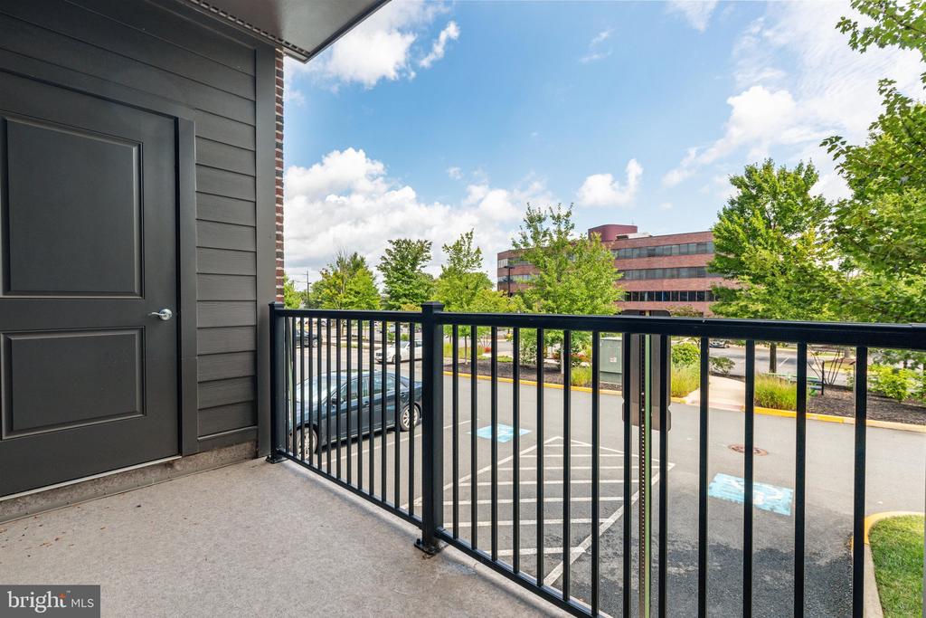 11200 RESTON STATION BOULEVARD Unit: 208