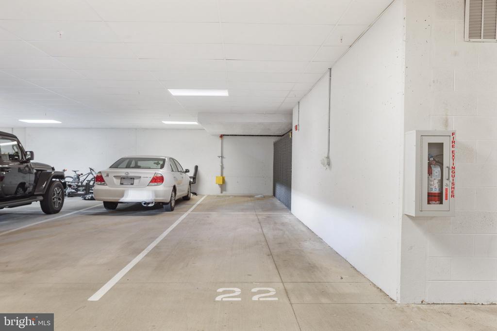 11200 RESTON STATION BOULEVARD Unit: 208