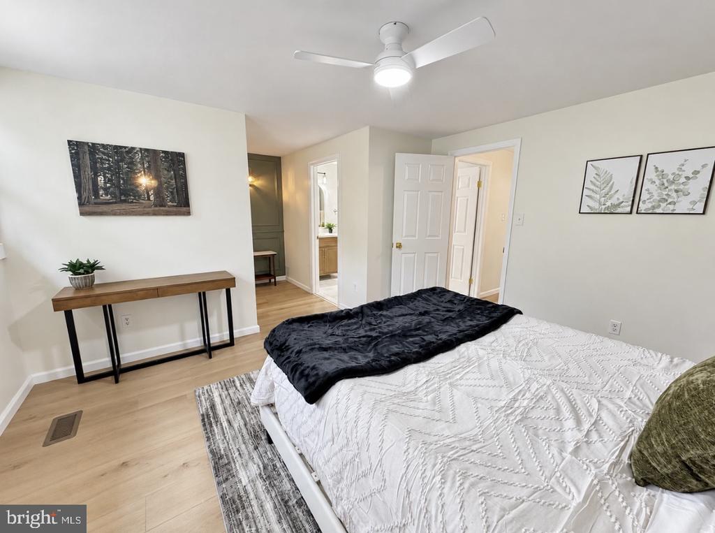 11550 IVY BUSH COURT