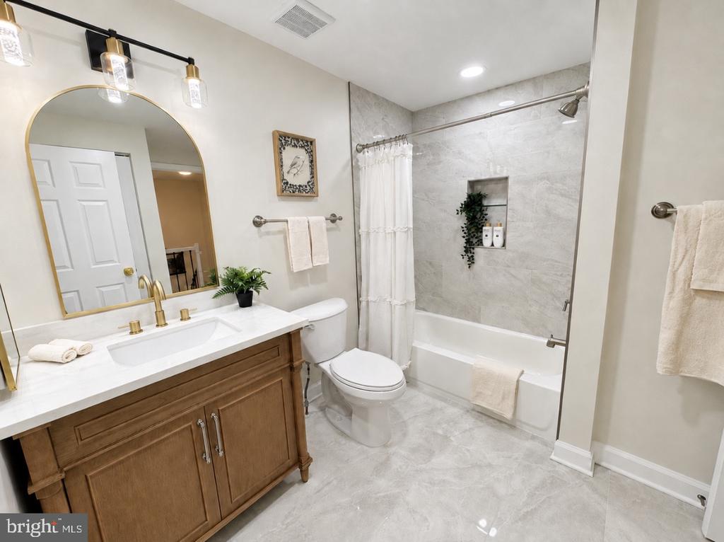 11550 IVY BUSH COURT