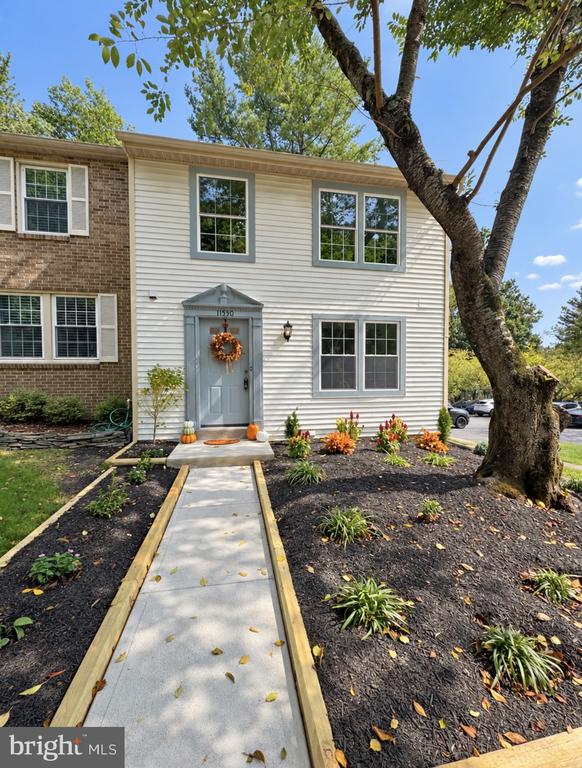 11550 IVY BUSH COURT