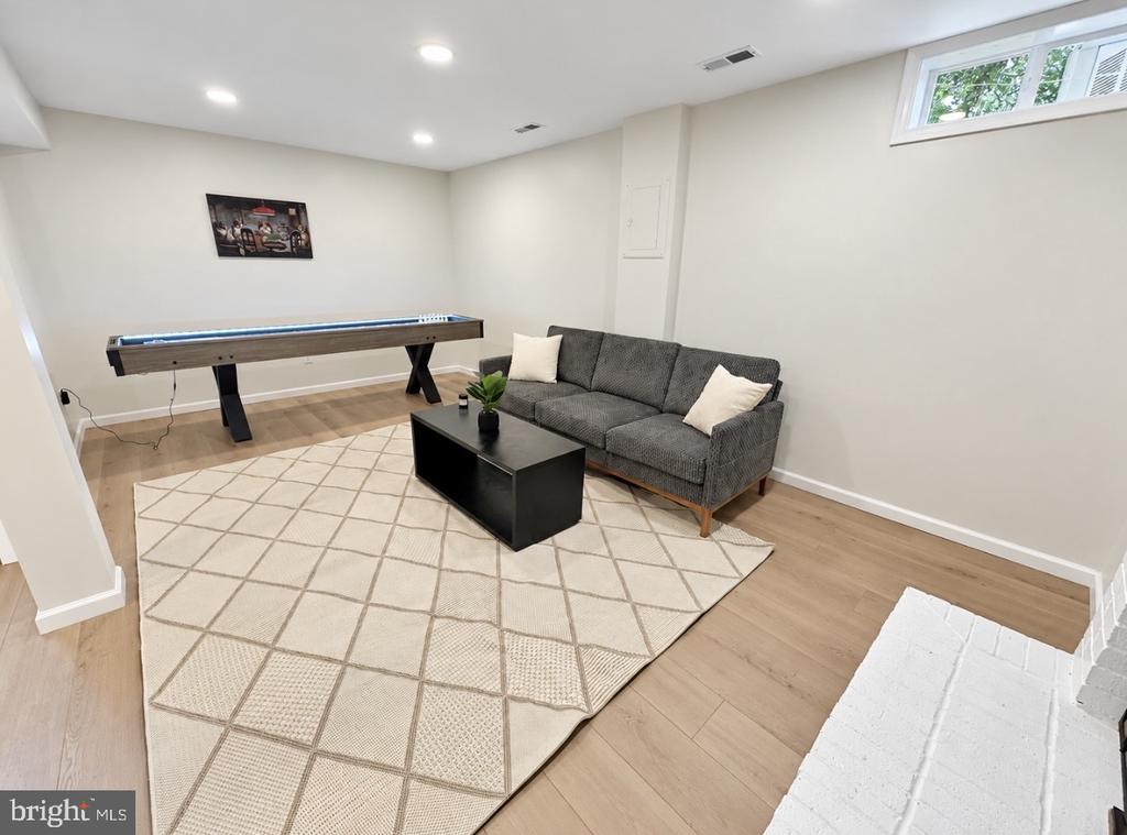 11550 IVY BUSH COURT