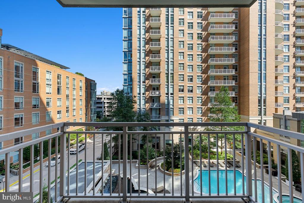 11990 MARKET STREET Unit: 417