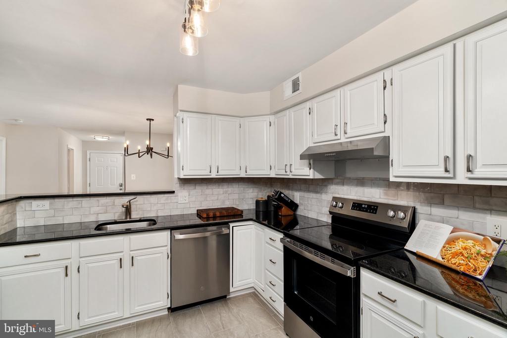 11709 KARBON HILL COURT Unit: 602A