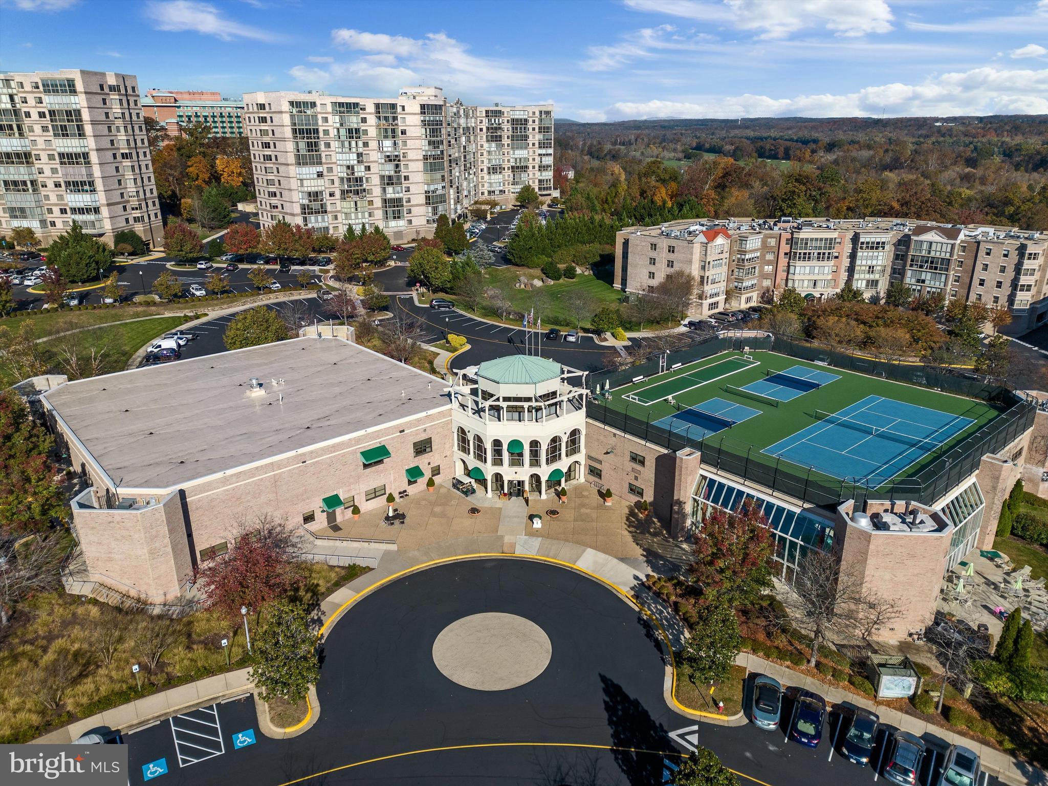 19375 Cypress Ridge Ter #806