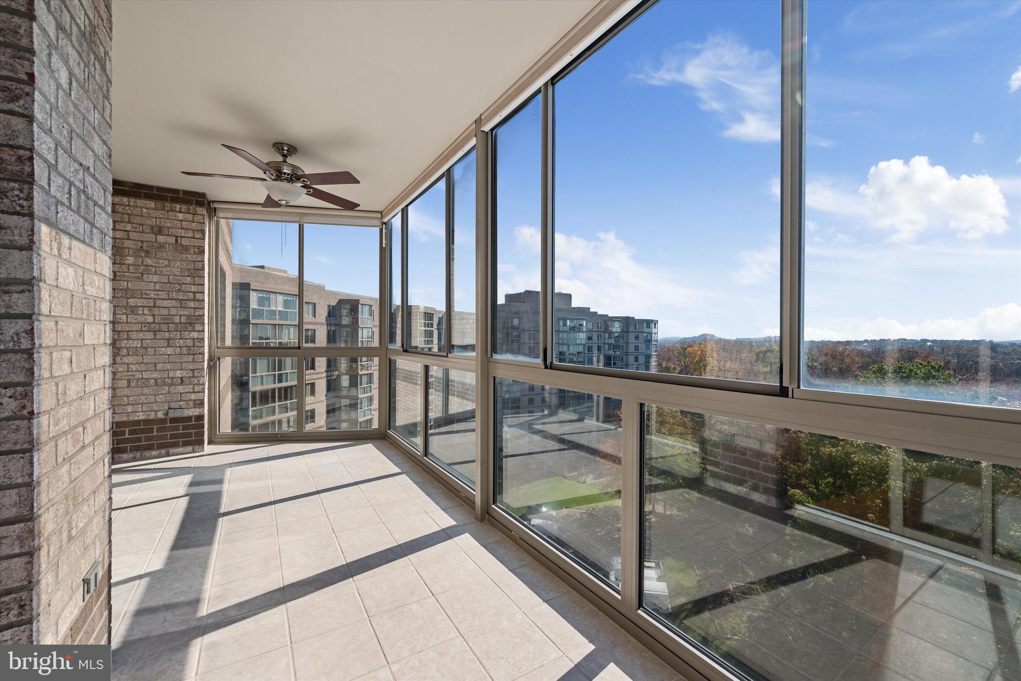 19375 Cypress Ridge Ter #806