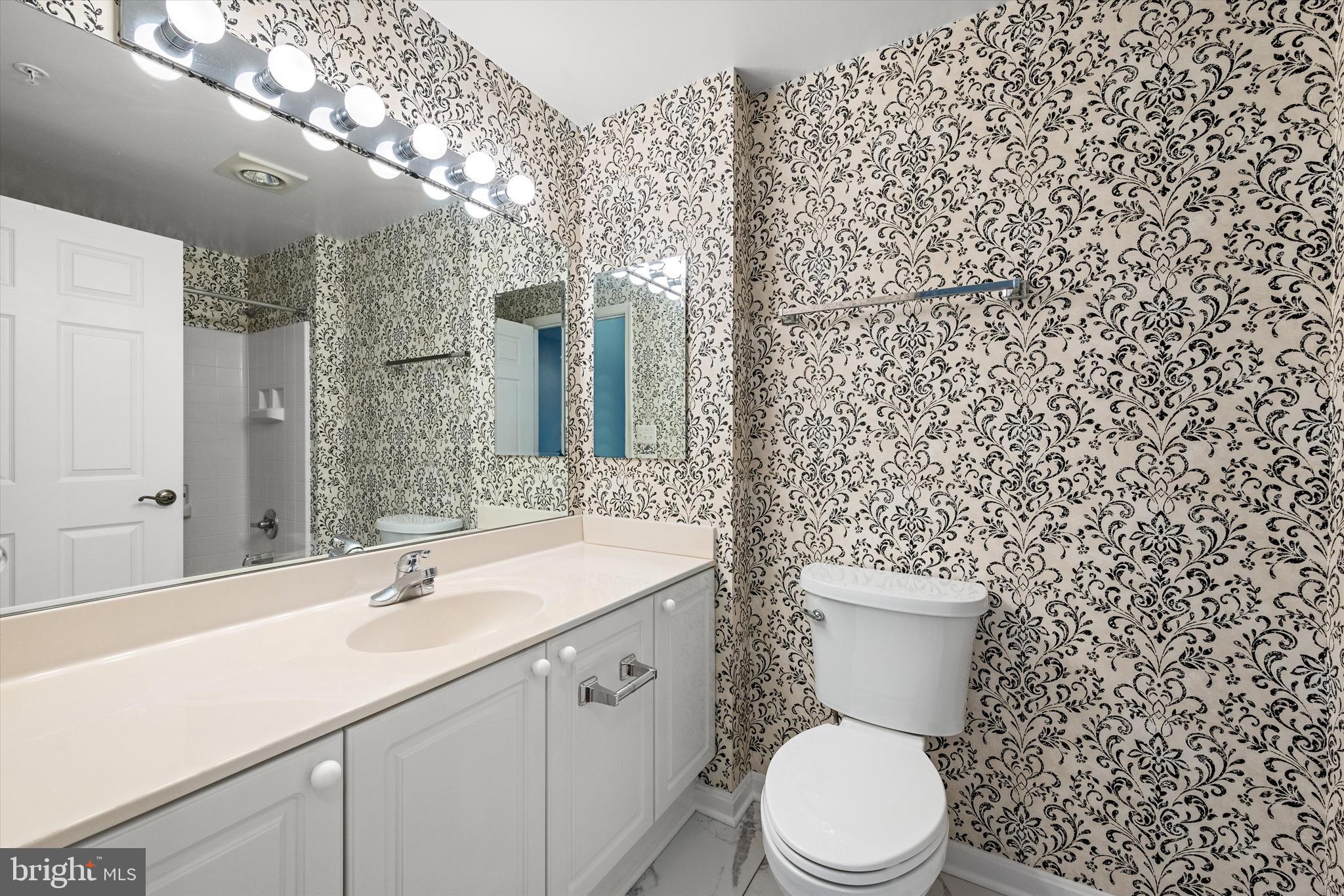 19375 Cypress Ridge Ter #806