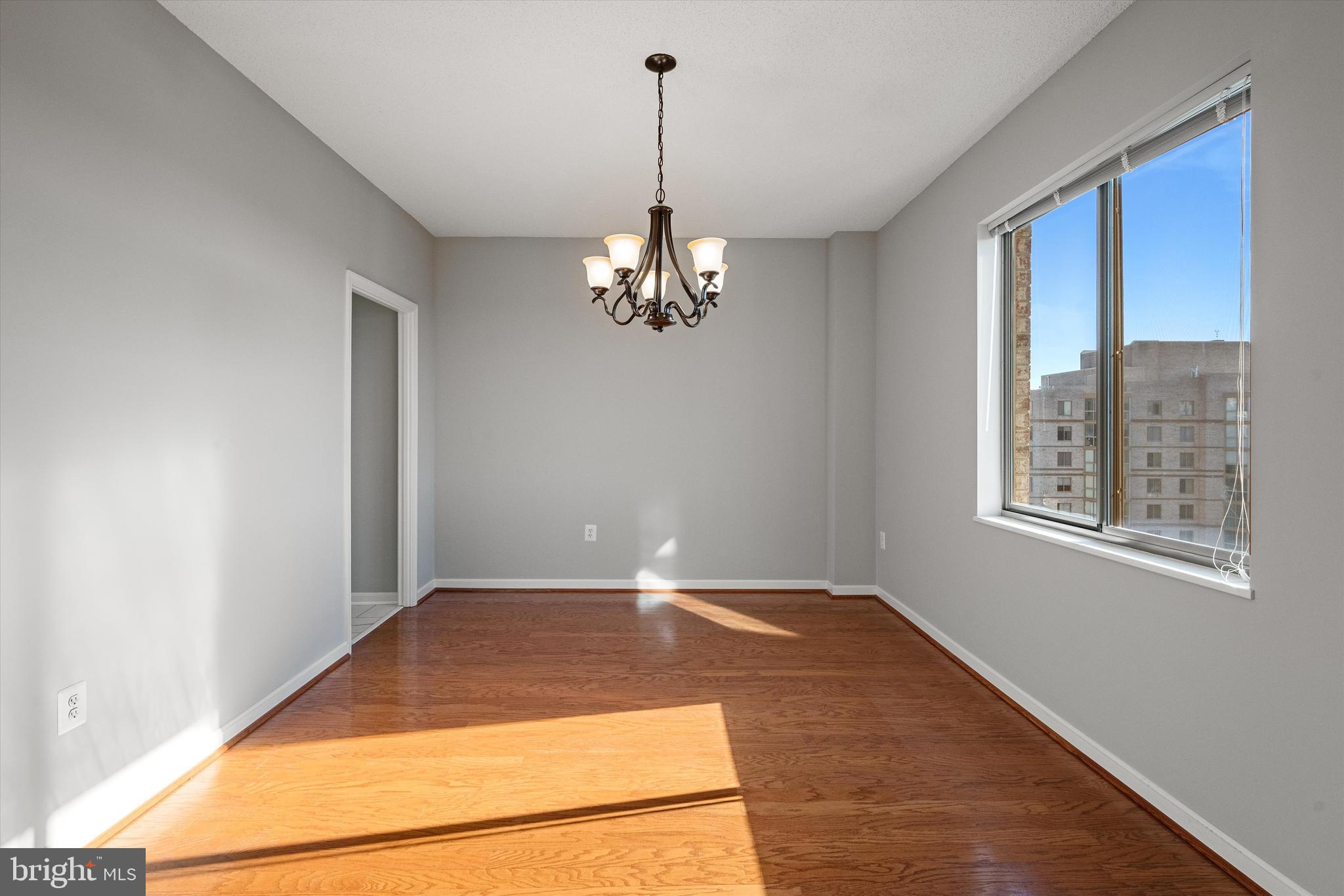 19375 Cypress Ridge Ter #806