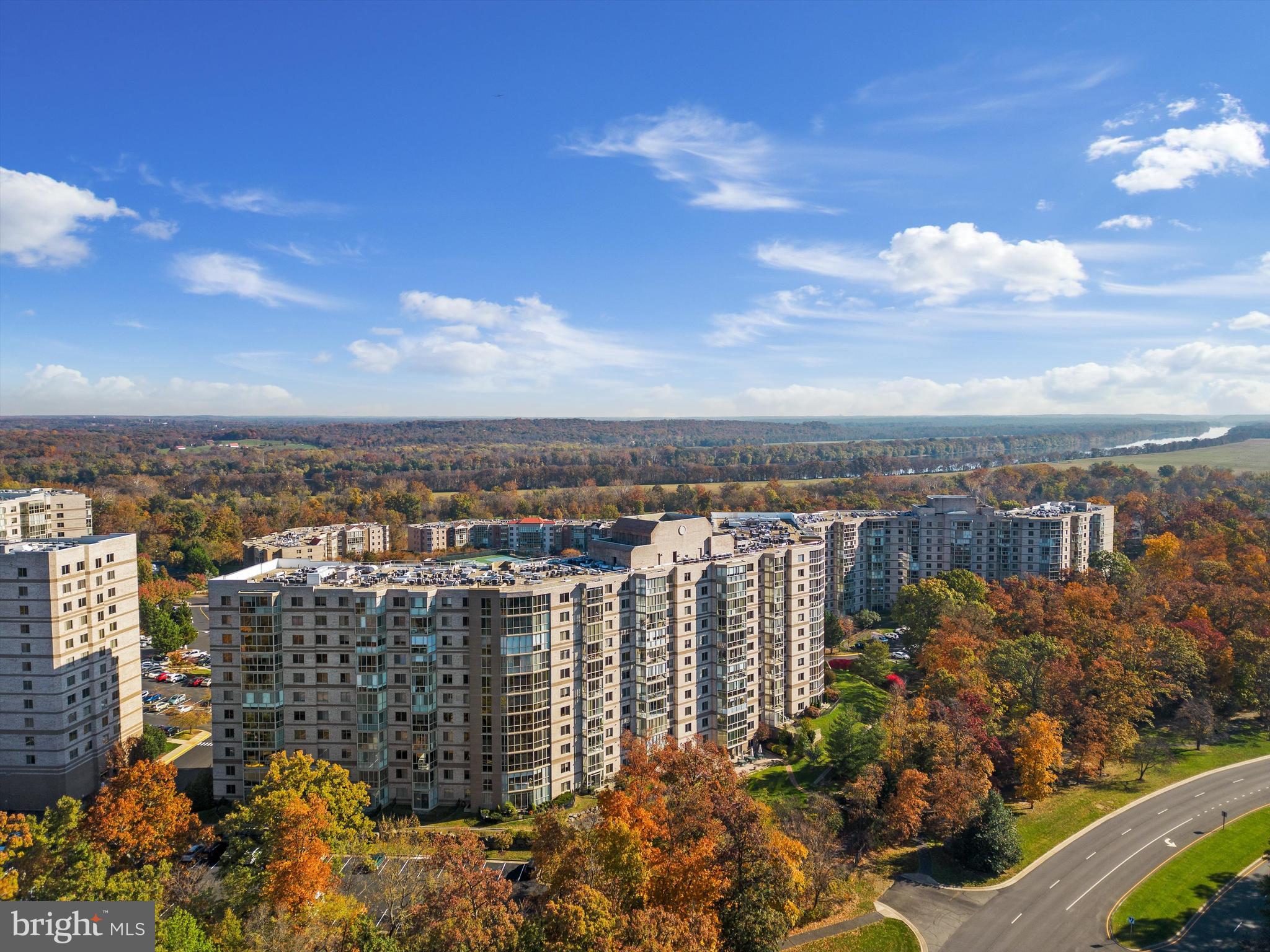 19375 Cypress Ridge Ter #806