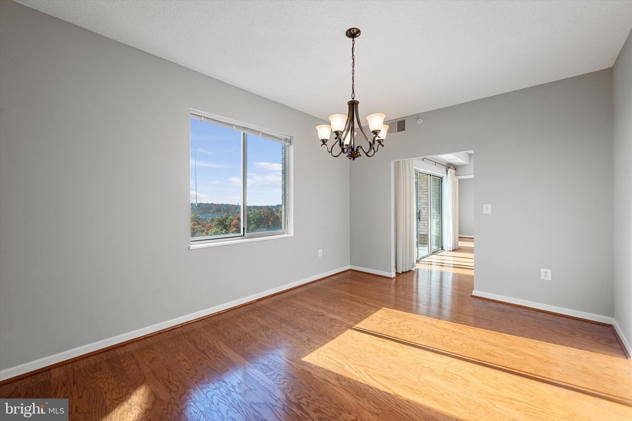 19375 Cypress Ridge Ter #806