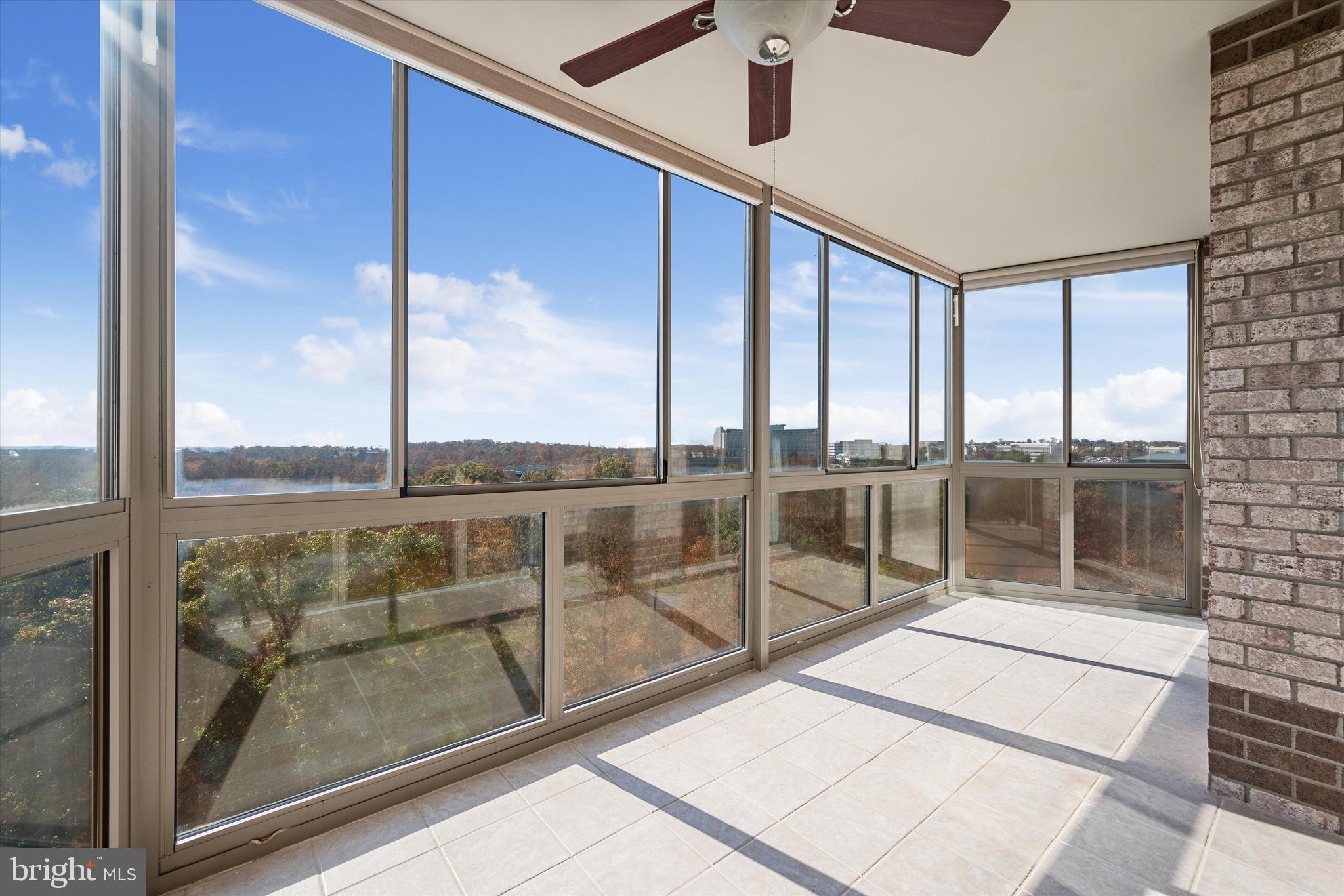 19375 Cypress Ridge Ter #806