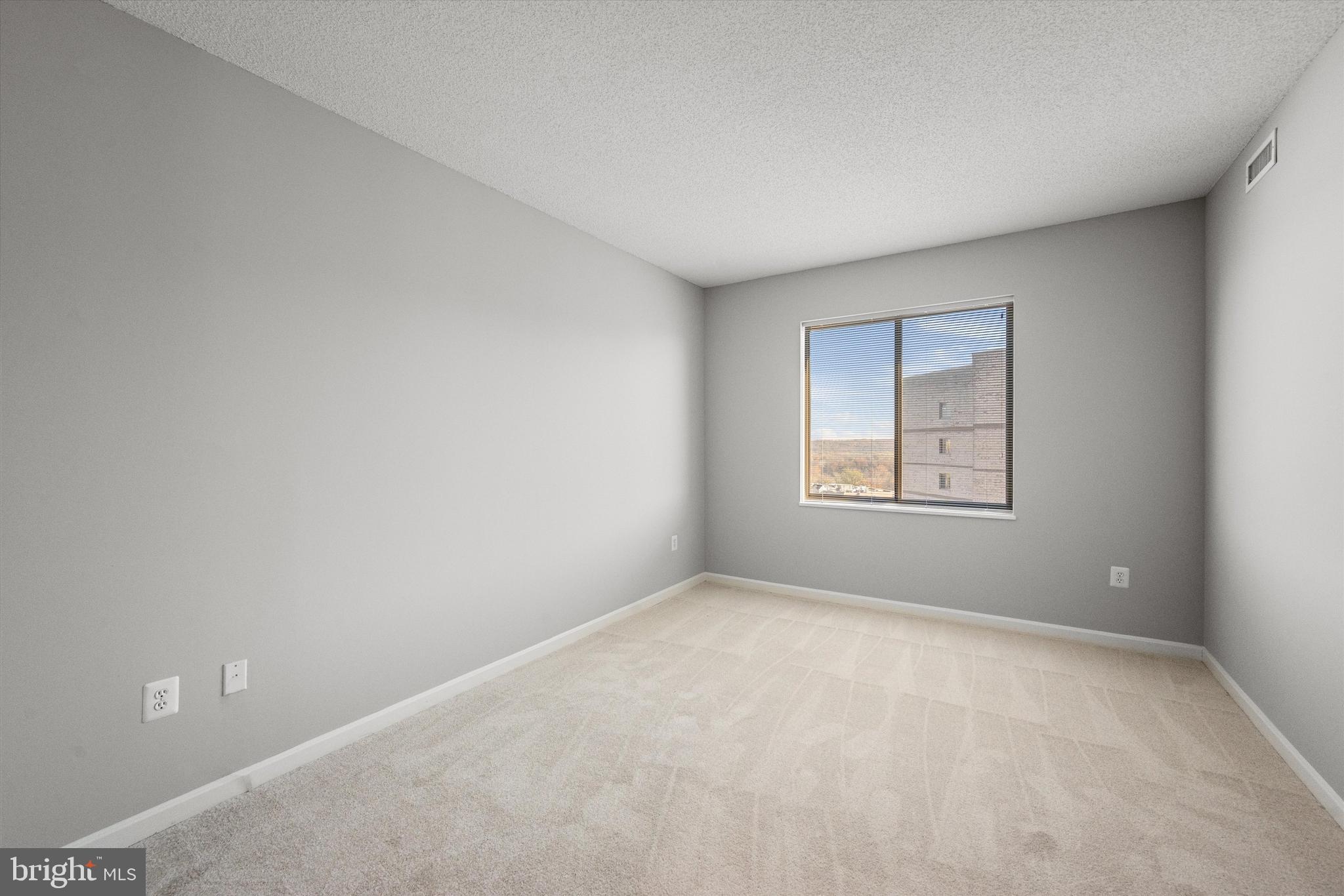 19375 Cypress Ridge Ter #806