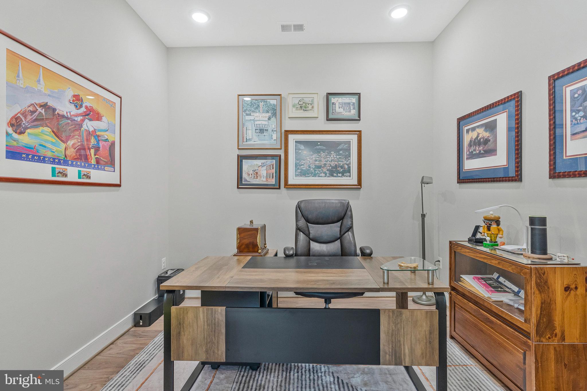 3 Stationmaster St SE #201