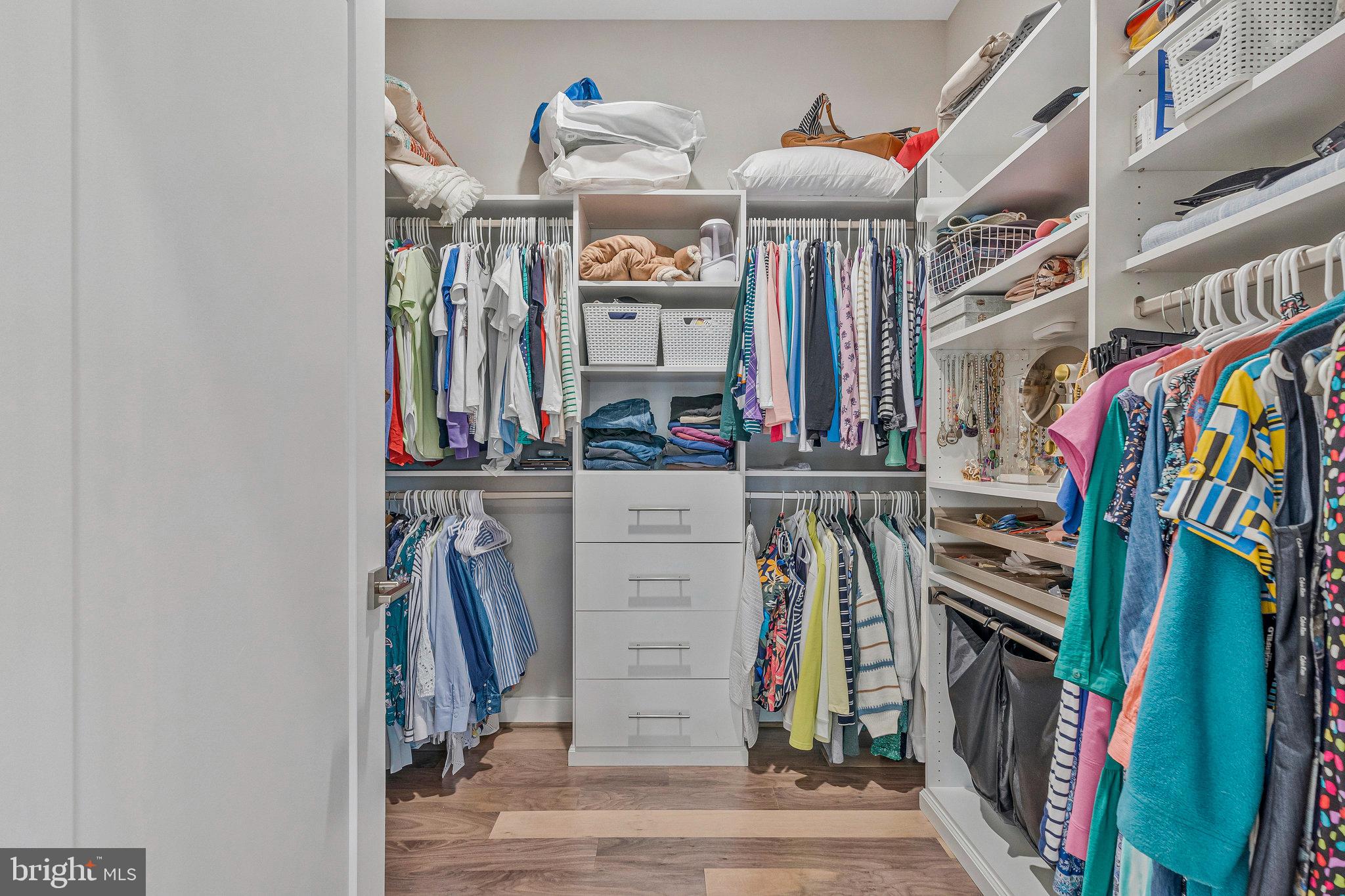 3 Stationmaster St SE #201