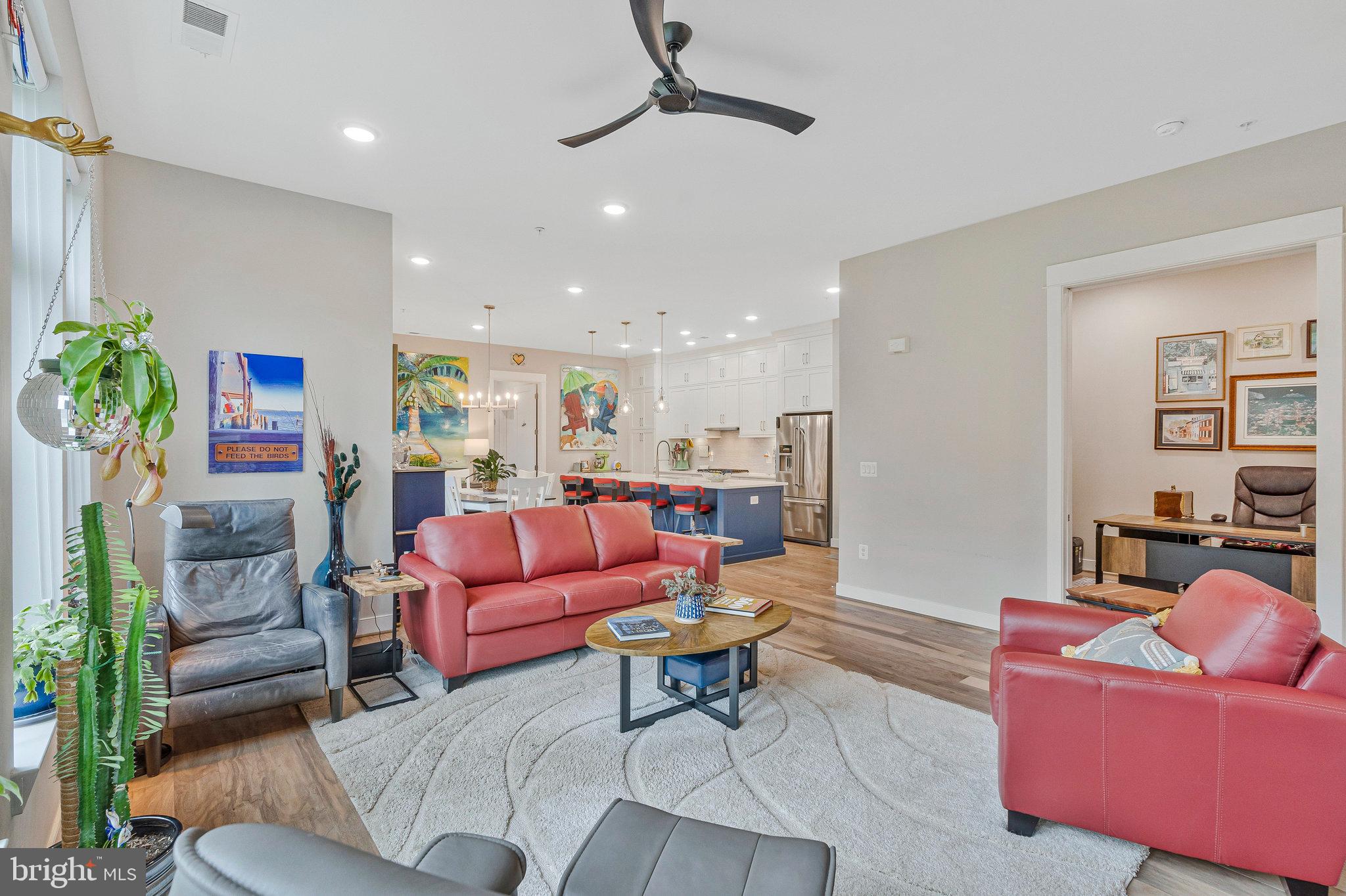 3 Stationmaster St SE #201