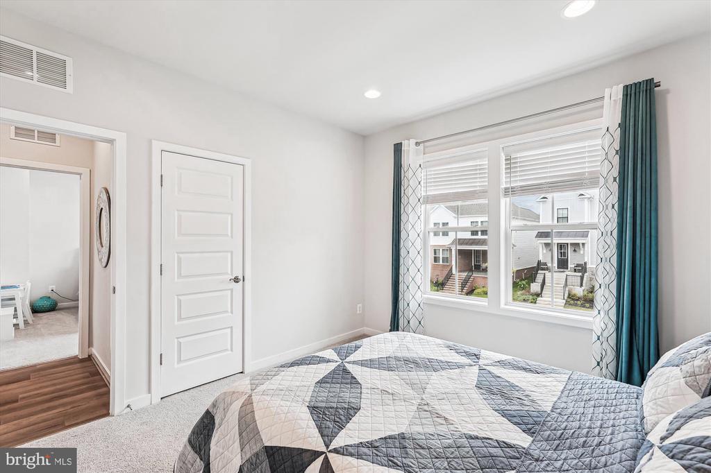 42023 SPRING AIR DR