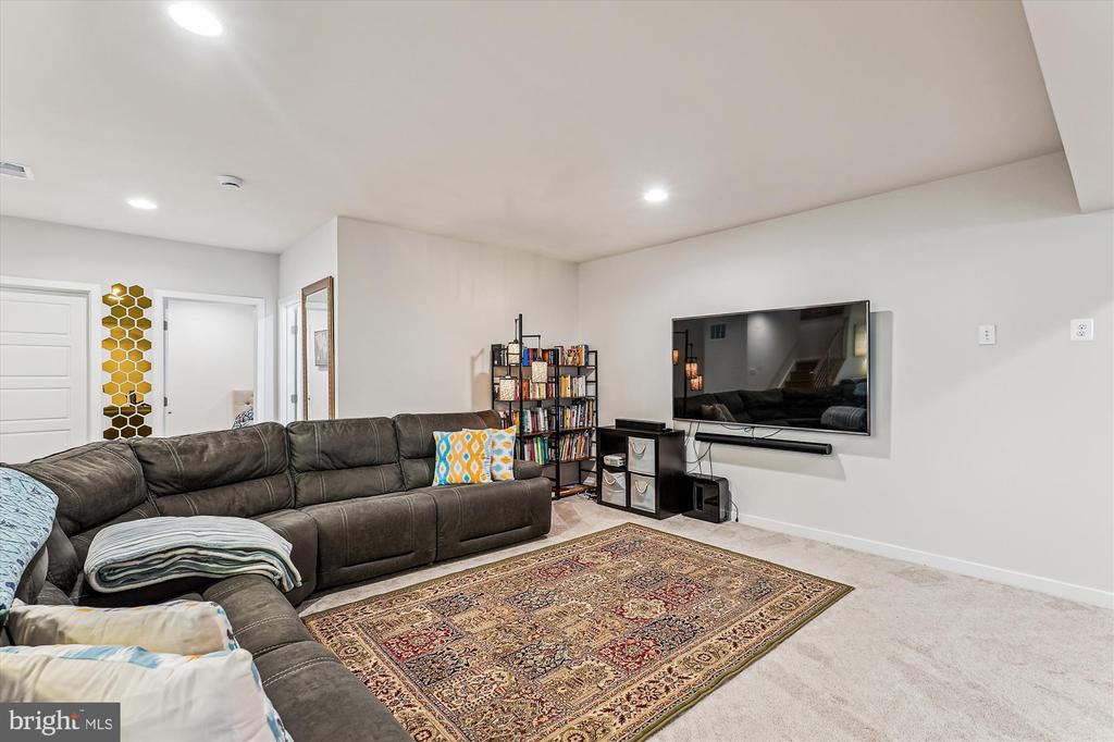 42023 SPRING AIR DR