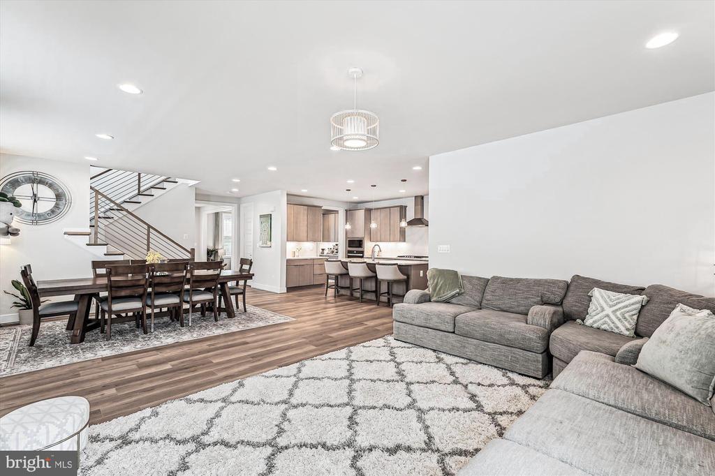 42023 SPRING AIR DR