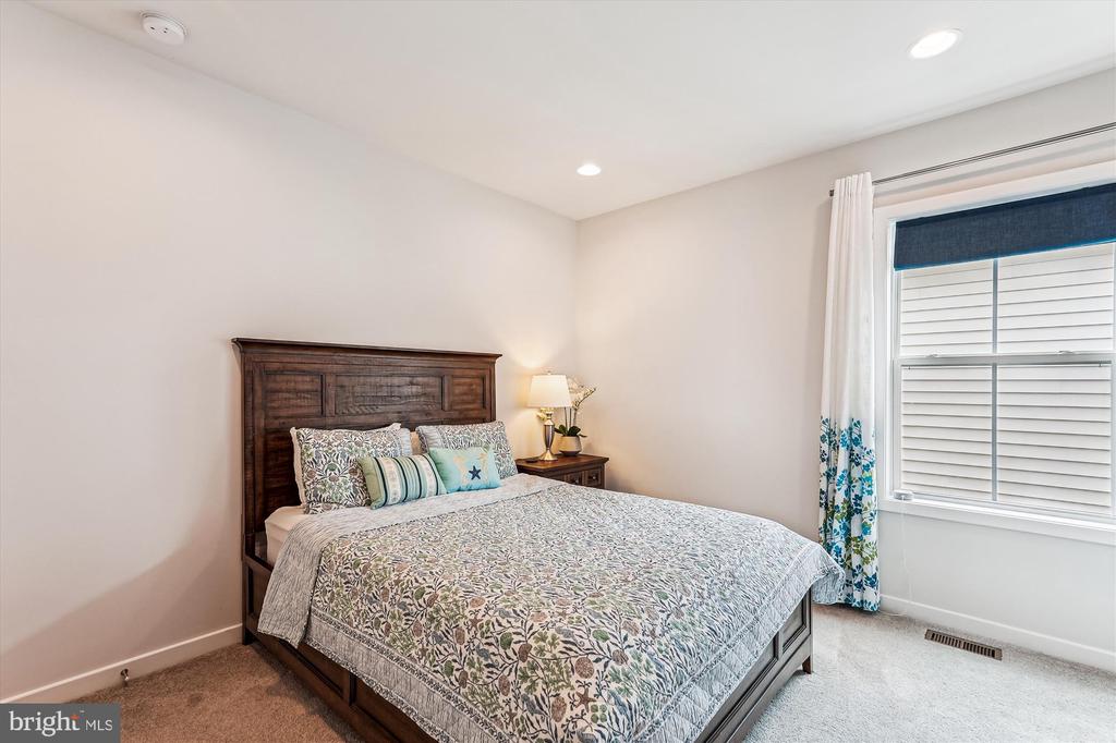 42023 SPRING AIR DR